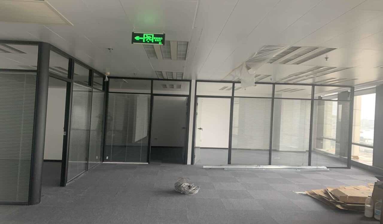 绿地汇中心徐汇滨江绿地汇中心,一线江景房,步行到黄浦江