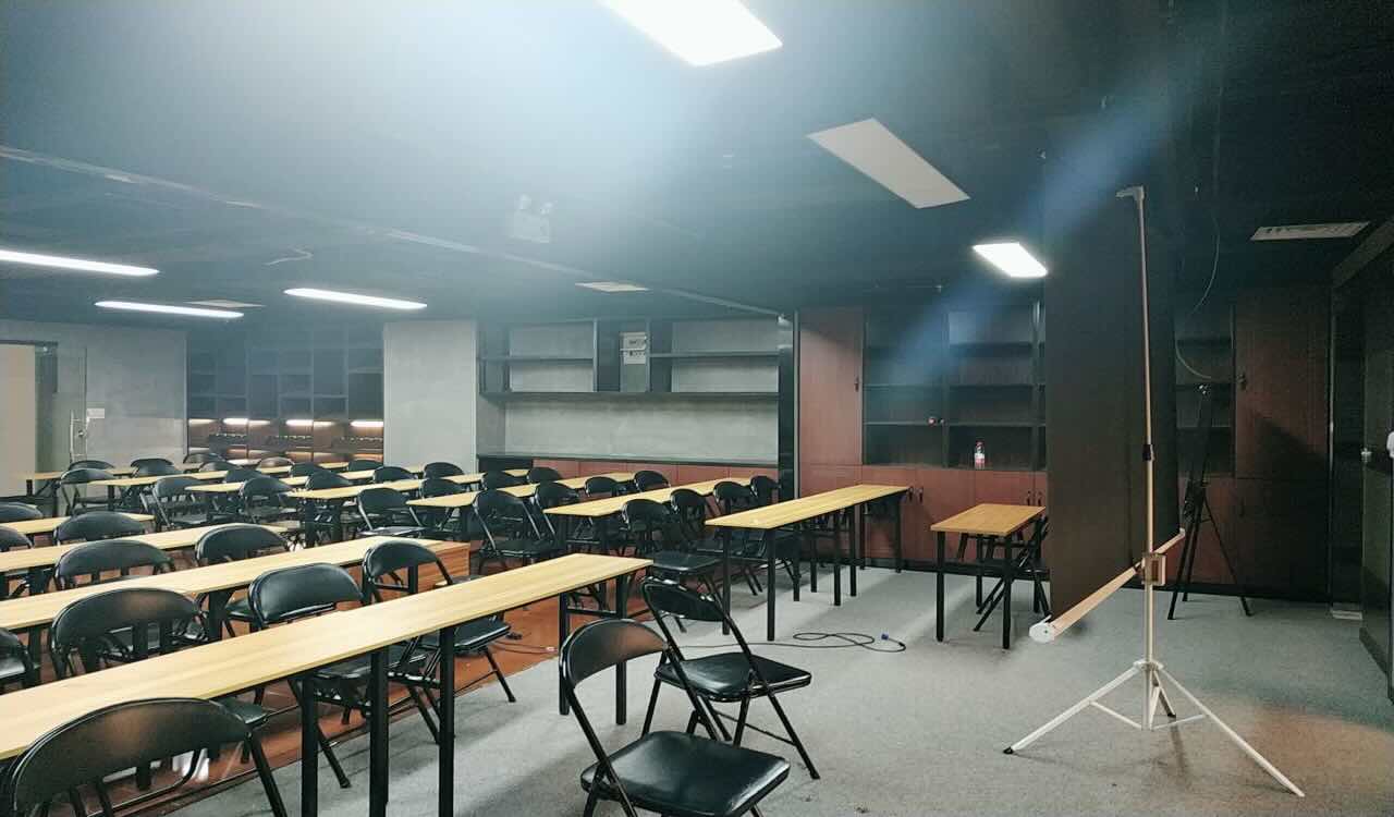 港泰广场153平米办公室出租_5.27元/m²/天