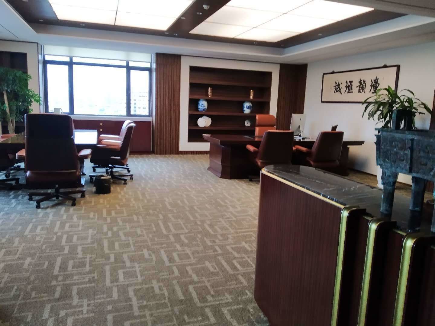 银亿滨江中心银亿滨江中心高区整层1100豪华装修拎包入住看江景