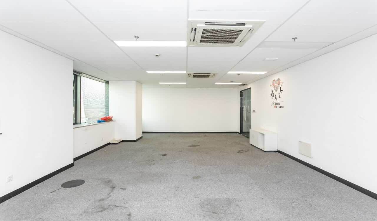 七莘红点城精装修出租，高端写字楼出租，89平随时看房