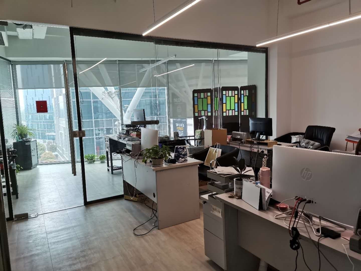 七宝宝龙城市广场七宝商务区，近地铁，宝龙城，精装修高区整层