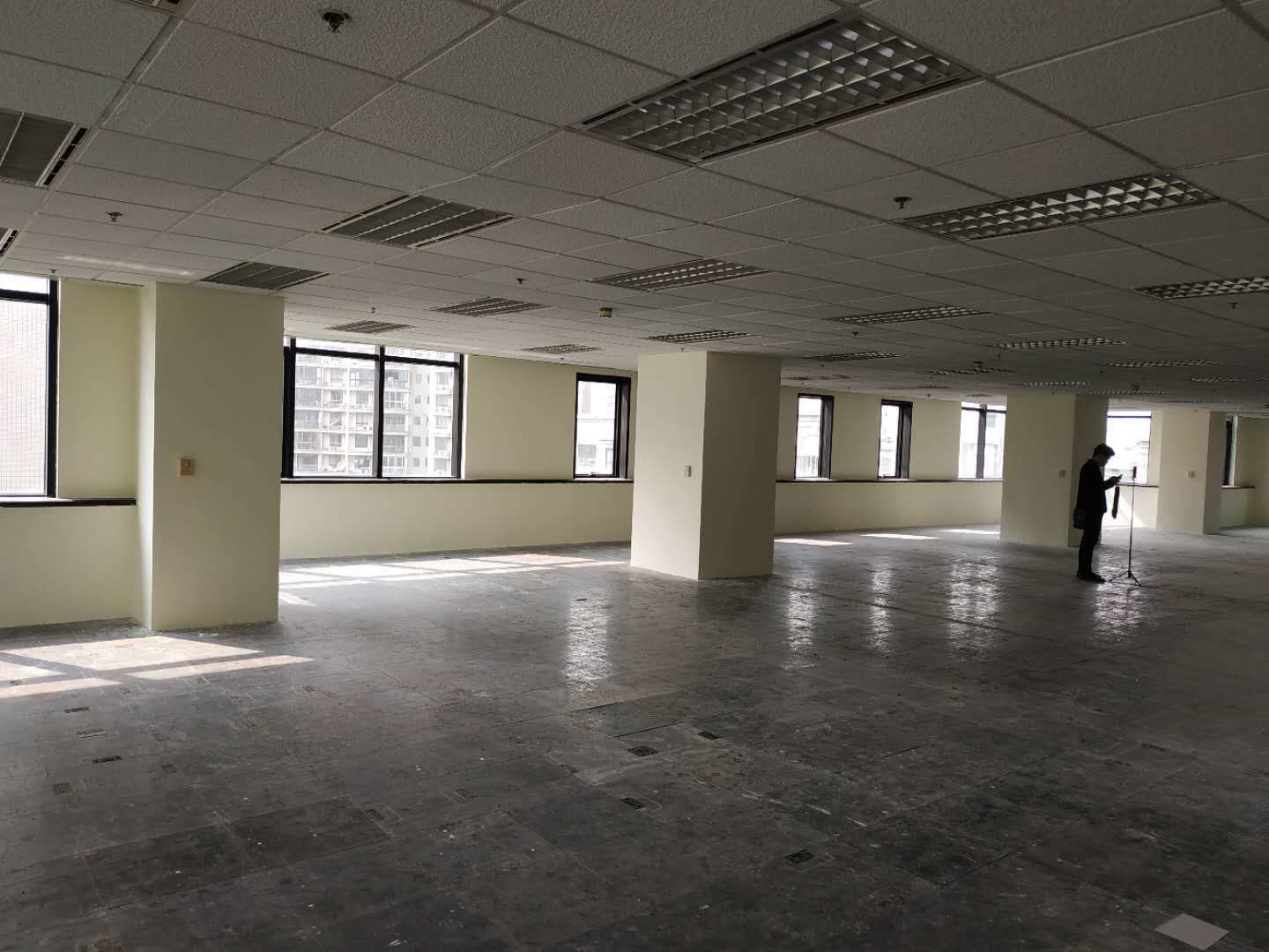 安泰大楼娄山关路地标建筑安泰大楼适合各行各业欢迎看房