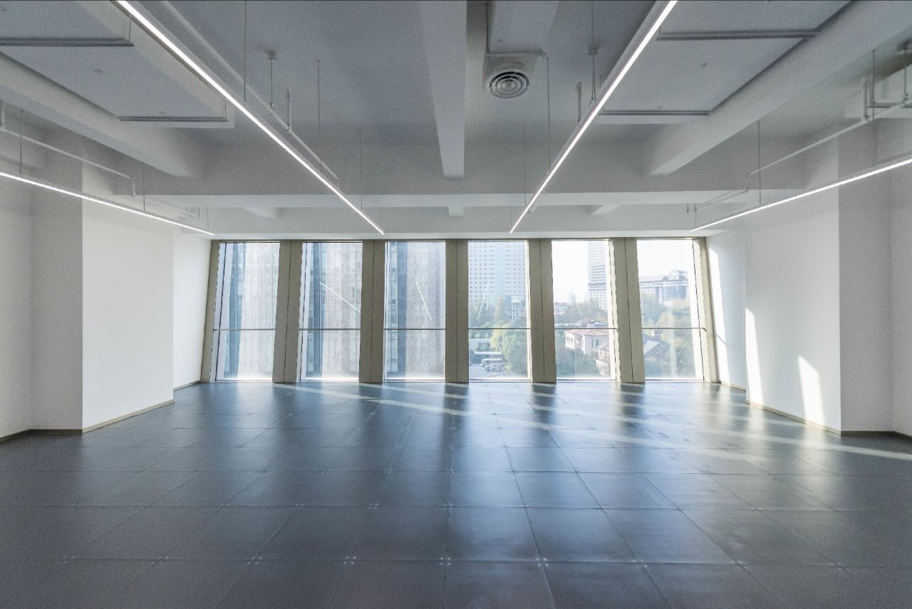 古北SOHO10号线伊犁路50米，古北soho，看公园全景