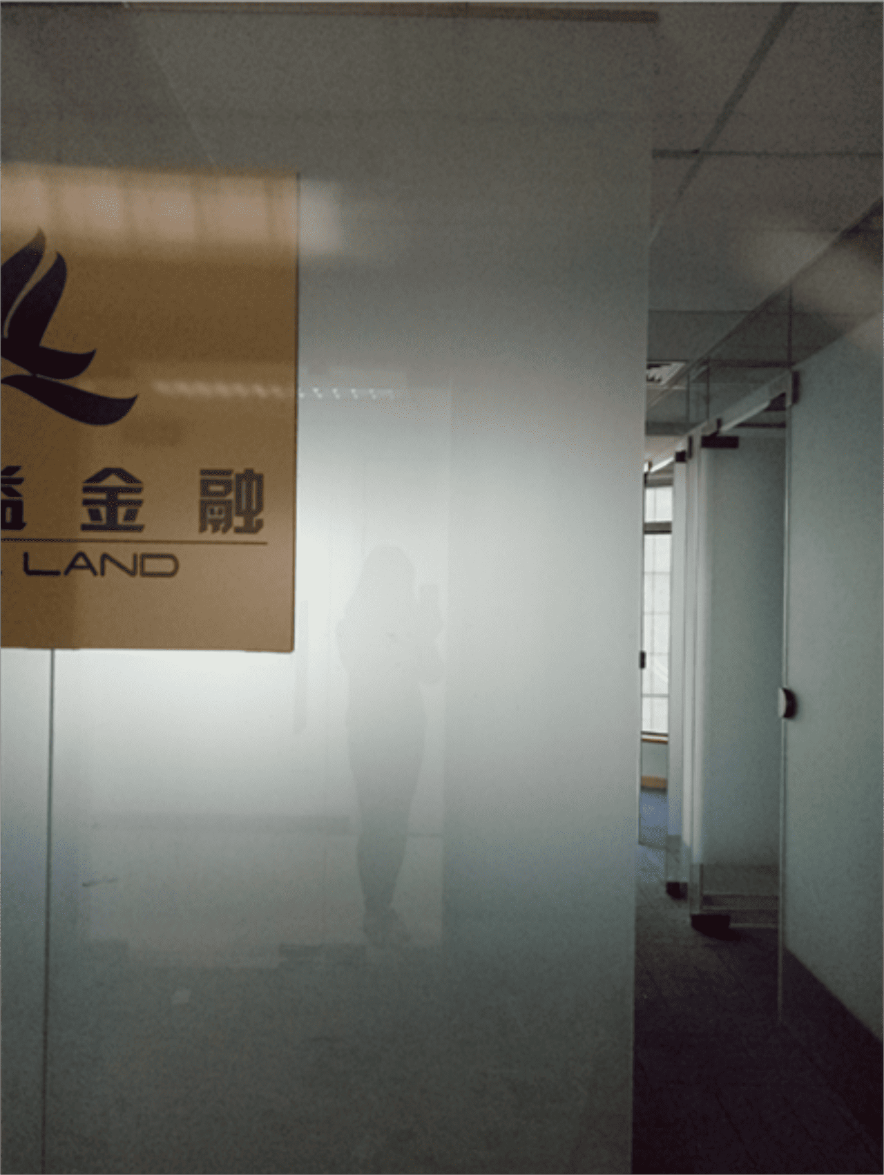 仲盛金融中心娄山关路商圈　仲盛金融中心小面积带装修出租