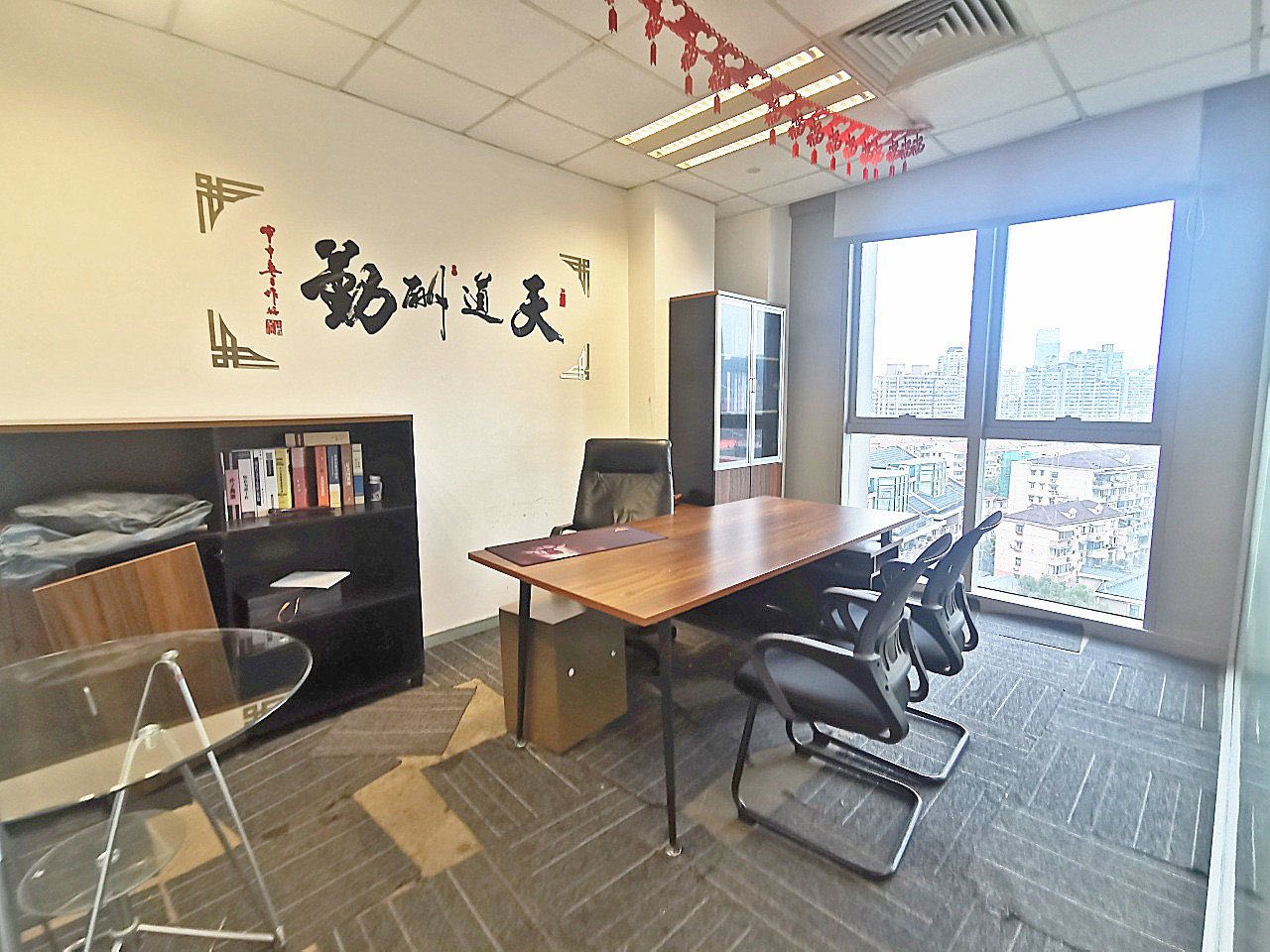 SOHO中山广场SOHO中山广场，方型方正，精装修