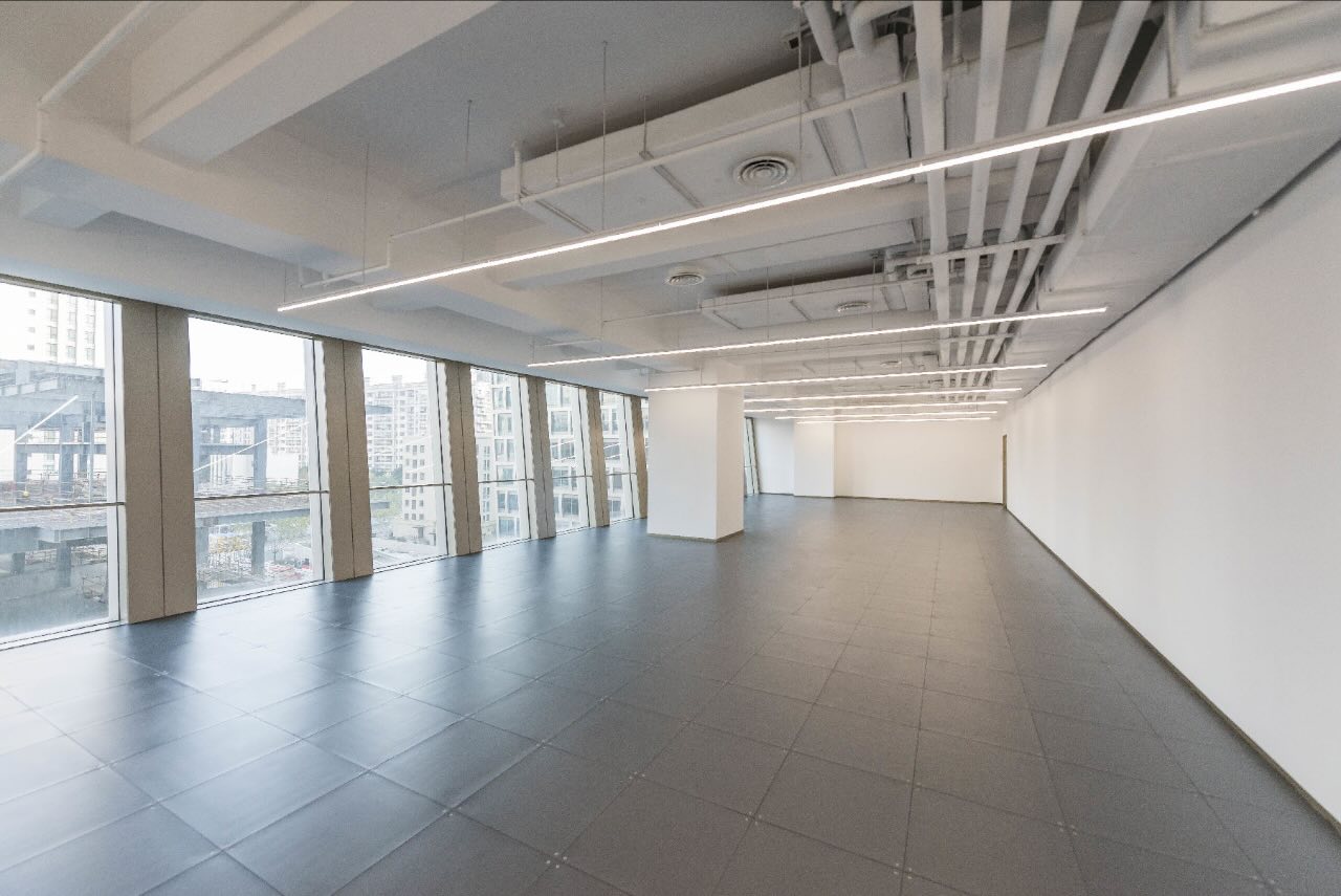 古北SOHO10号线伊犁路50米，古北soho，看公园全景
