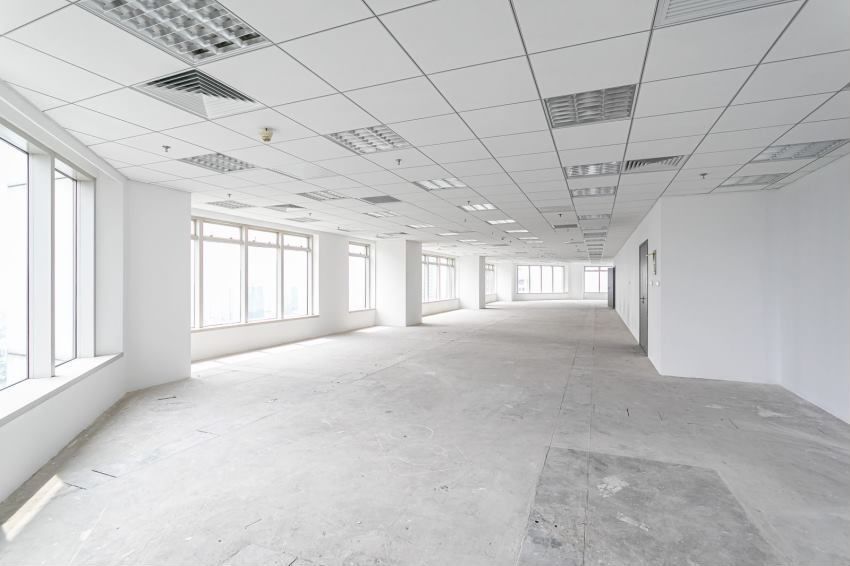 力宝广场黄浦区淮海路中心地段，小面积精装修带家具