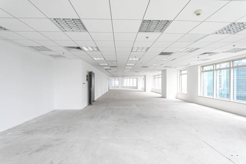 力宝广场黄浦区淮海路中心地段，小面积精装修带家具