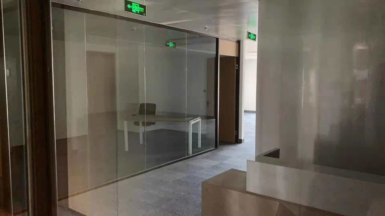 黄浦区人民广场商圈，港泰广场202平出租，装修交付