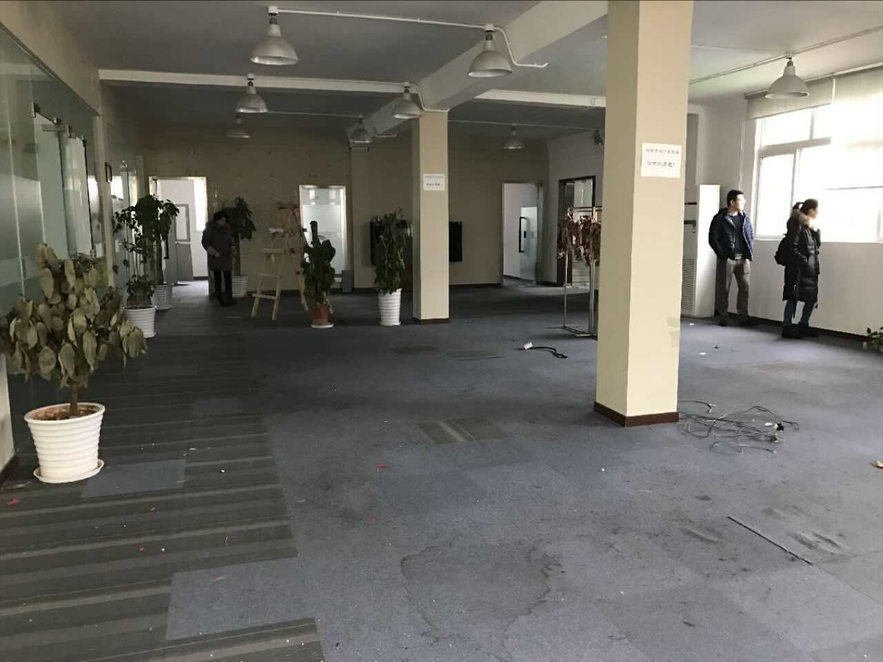 虹桥BU中心青浦 虹桥BU中心 300平米 中等装修