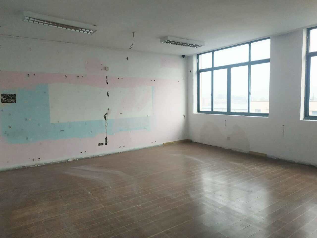 杰初智园（徐汇文化影视创意园）徐汇 杰初智园（徐汇文化影视创意园） 35平米 毛坯