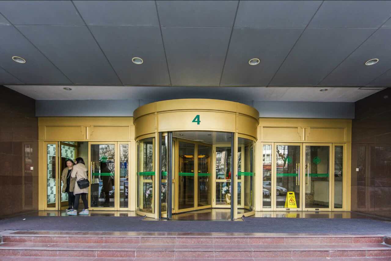 青松城大酒店商务楼