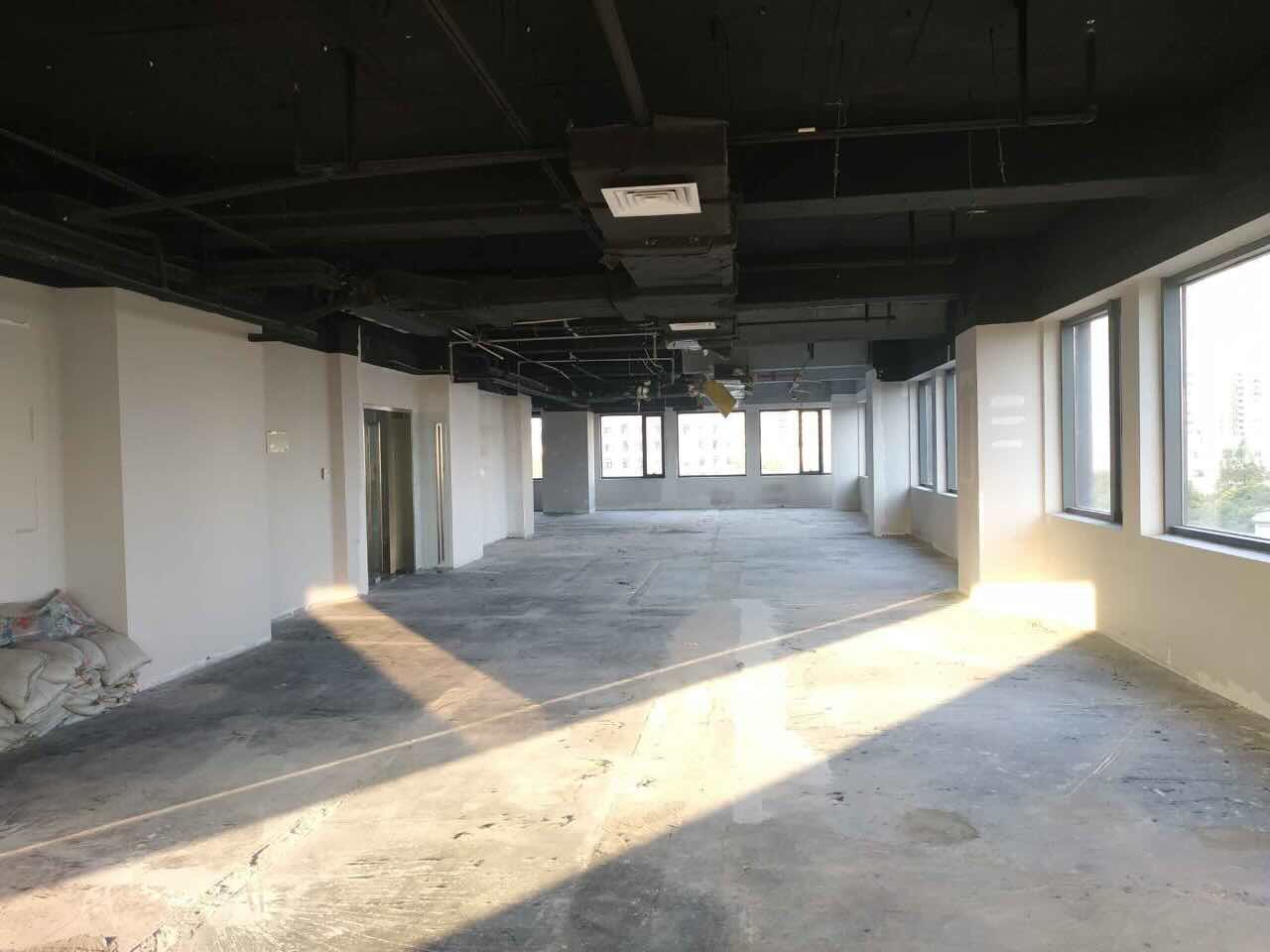 新漕河泾大厦徐汇 新漕河泾大厦 213平米 简装修