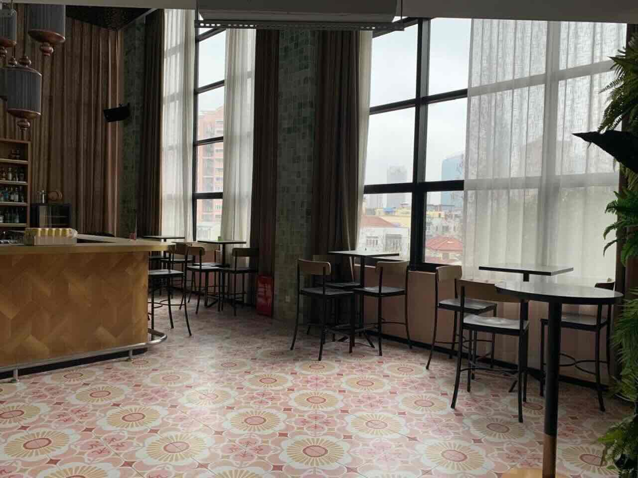 德必东湖WE徐汇 德必东湖WE 888平米 中等装修