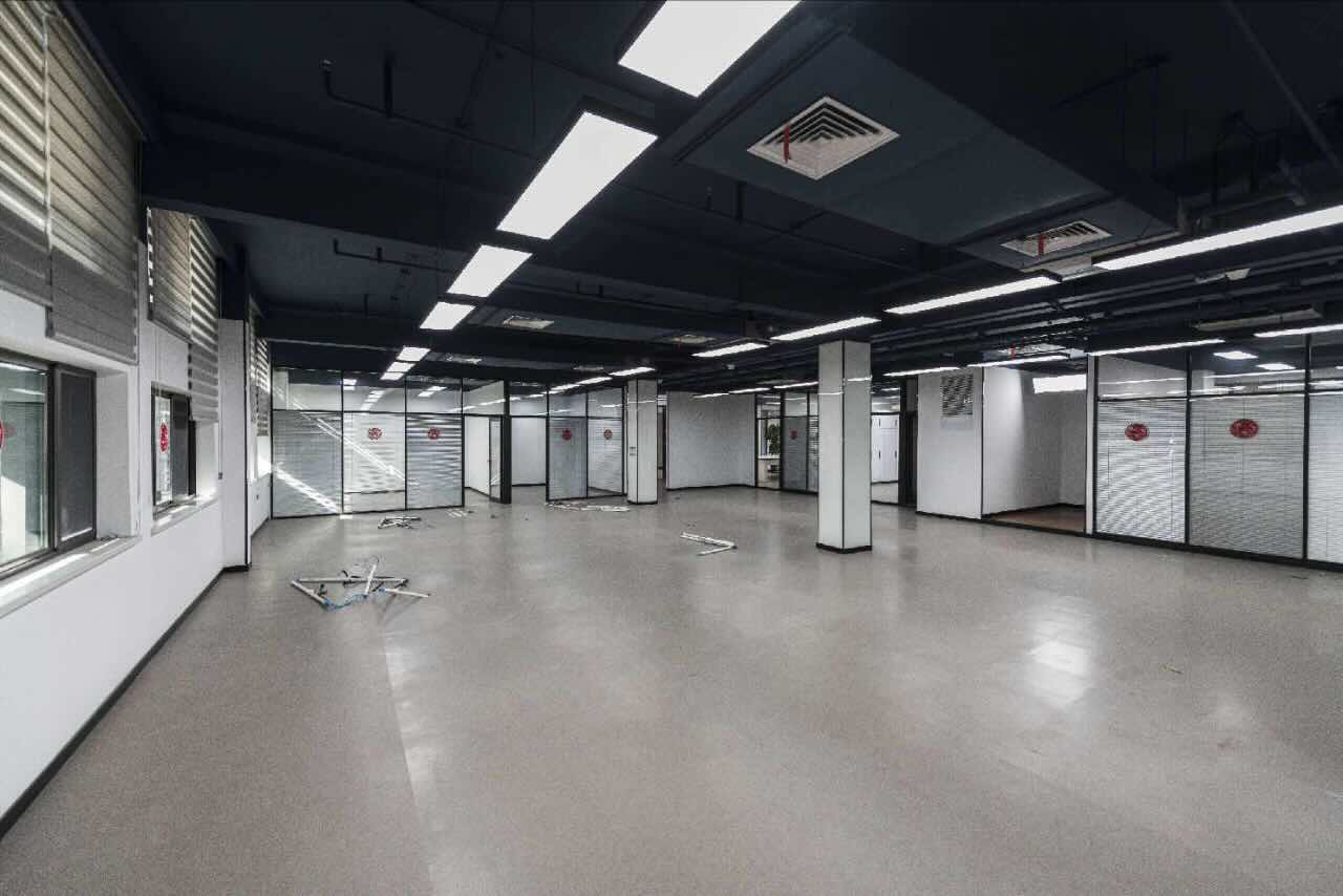 趣办上服虹桥创意园区TCAT长宁 趣办上服虹桥创意园区TCAT 450平米 中等装修