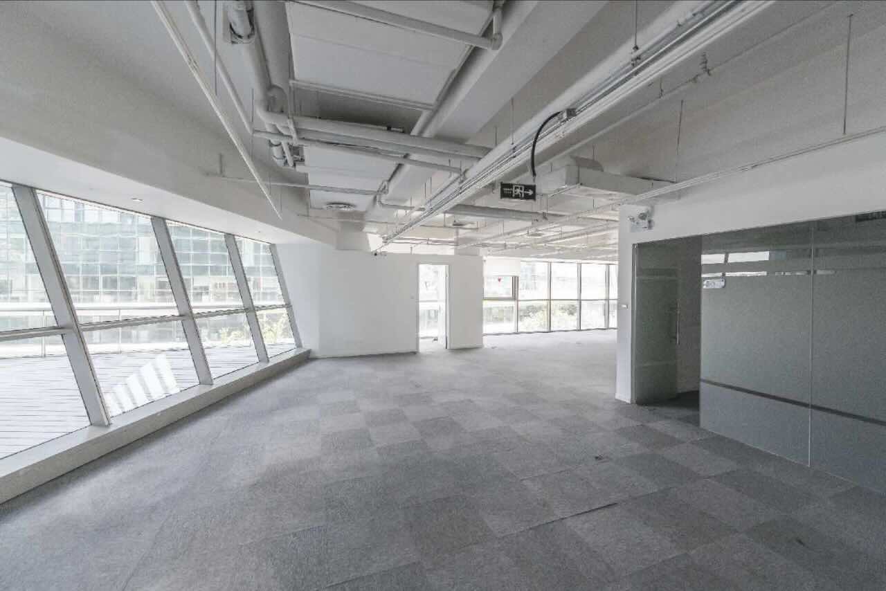 天会商务广场(凌空SOHO)长宁 天会商务广场(凌空SOHO) 304平米 中等装修