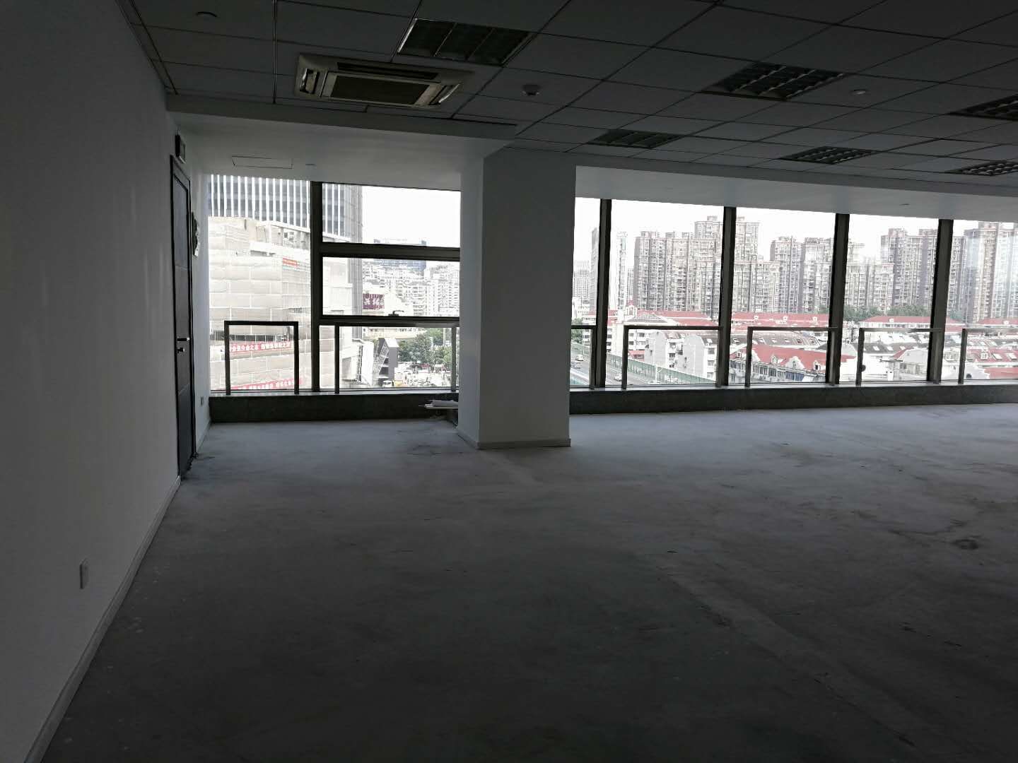 上海华侨大厦静安 上海华侨大厦 135平米 简装修