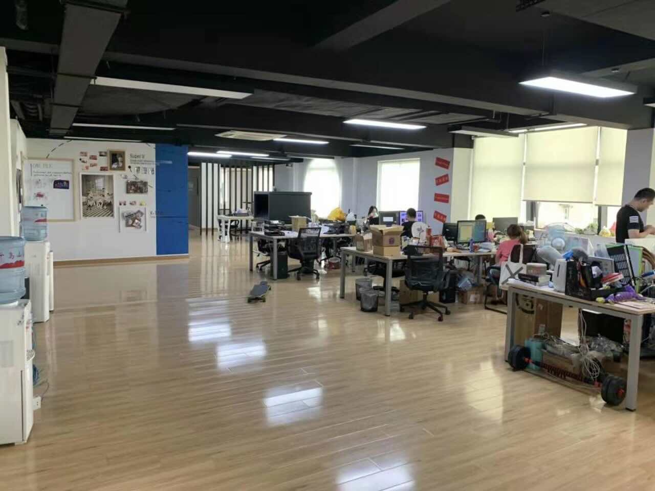 智慧桥创意产业园虹口 智慧桥创意产业园 401平米 豪华装修
