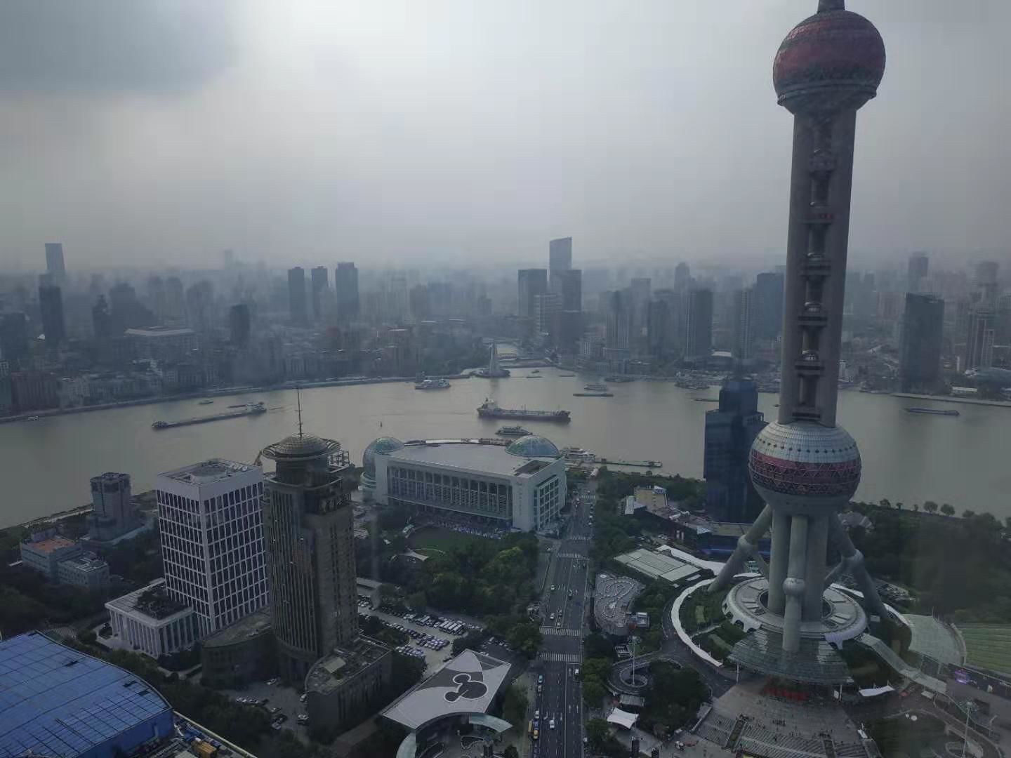 上海国金中心上海国金中心，高区，看东方明珠，房型方正，