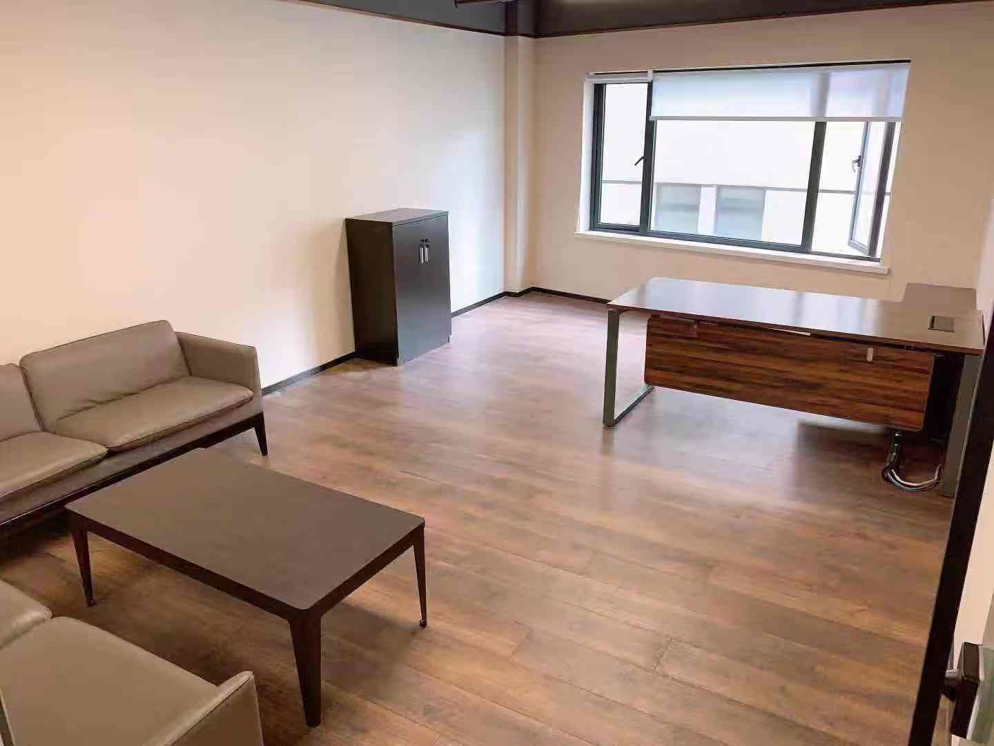 德必外滩8号黄浦外滩，外滩8号历史保护建筑，简单装修274平
