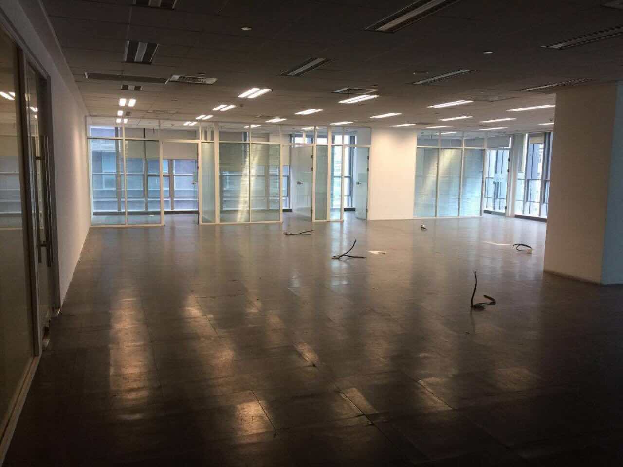 静安中港汇599平米办公室出租_5.50元/m²/天