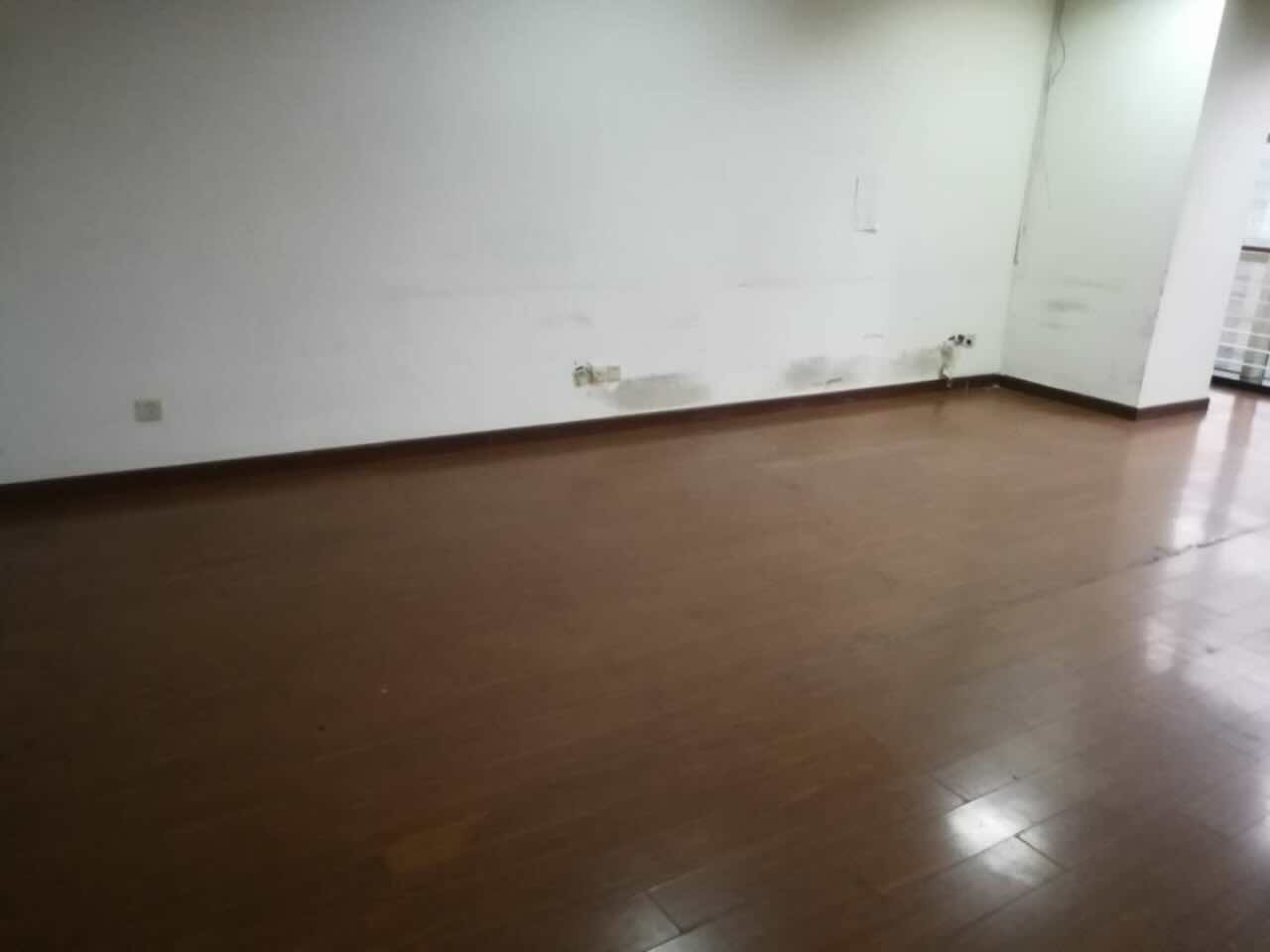 林顿大厦90平米办公室出租_3.20元/m²/天