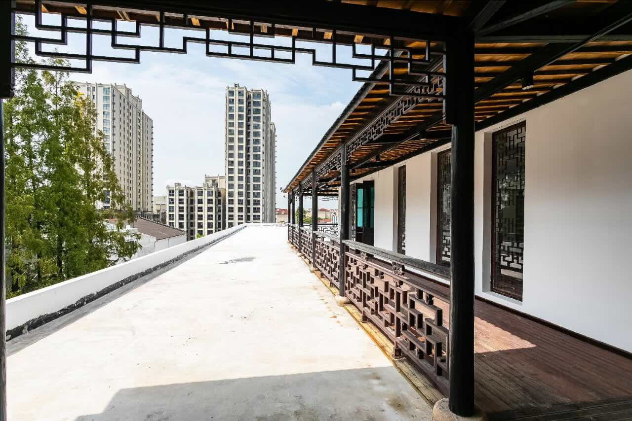 万灵谷花园新静安（闸北） 万灵谷花园 350平米 中等装修