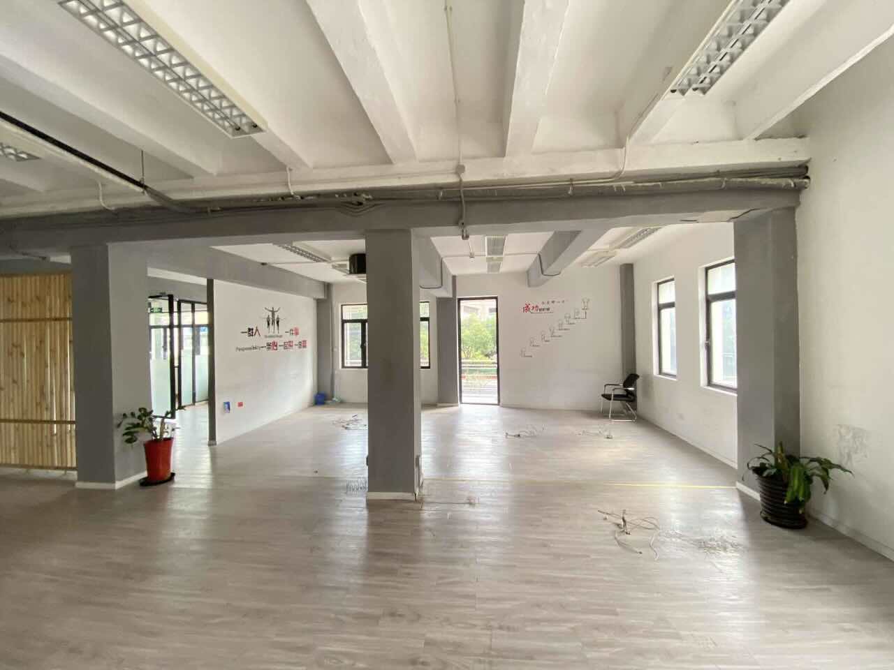 兴园373新静安（闸北） 兴园373 178平米 中等装修