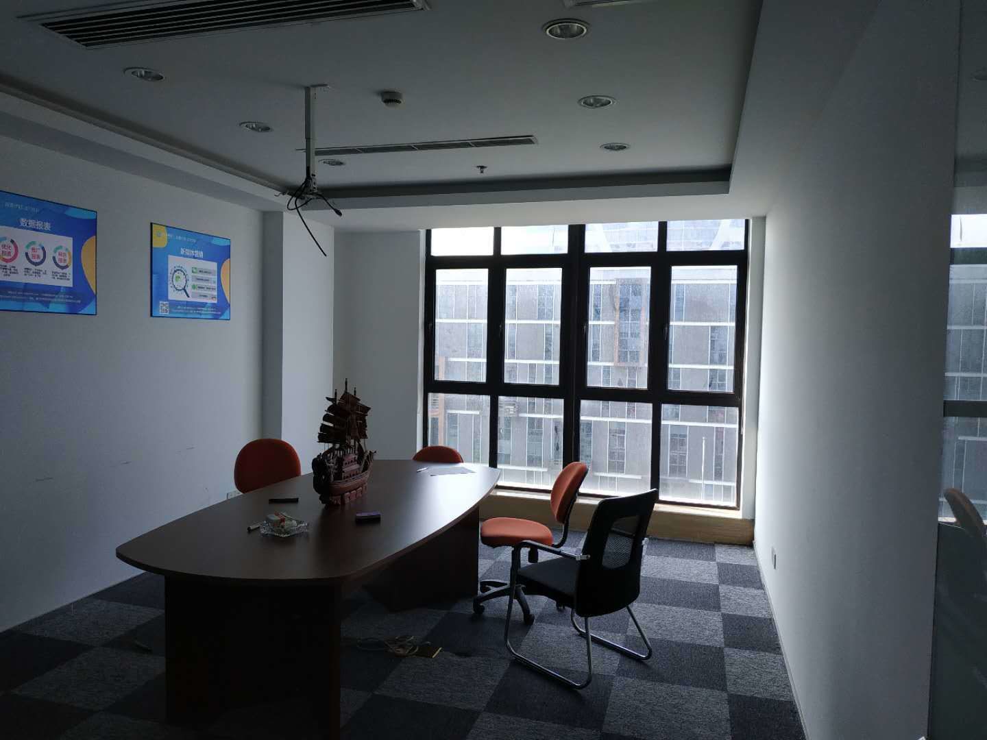 名仕街创意园区新静安（闸北） 名仕街创意园区 293平米 简装修