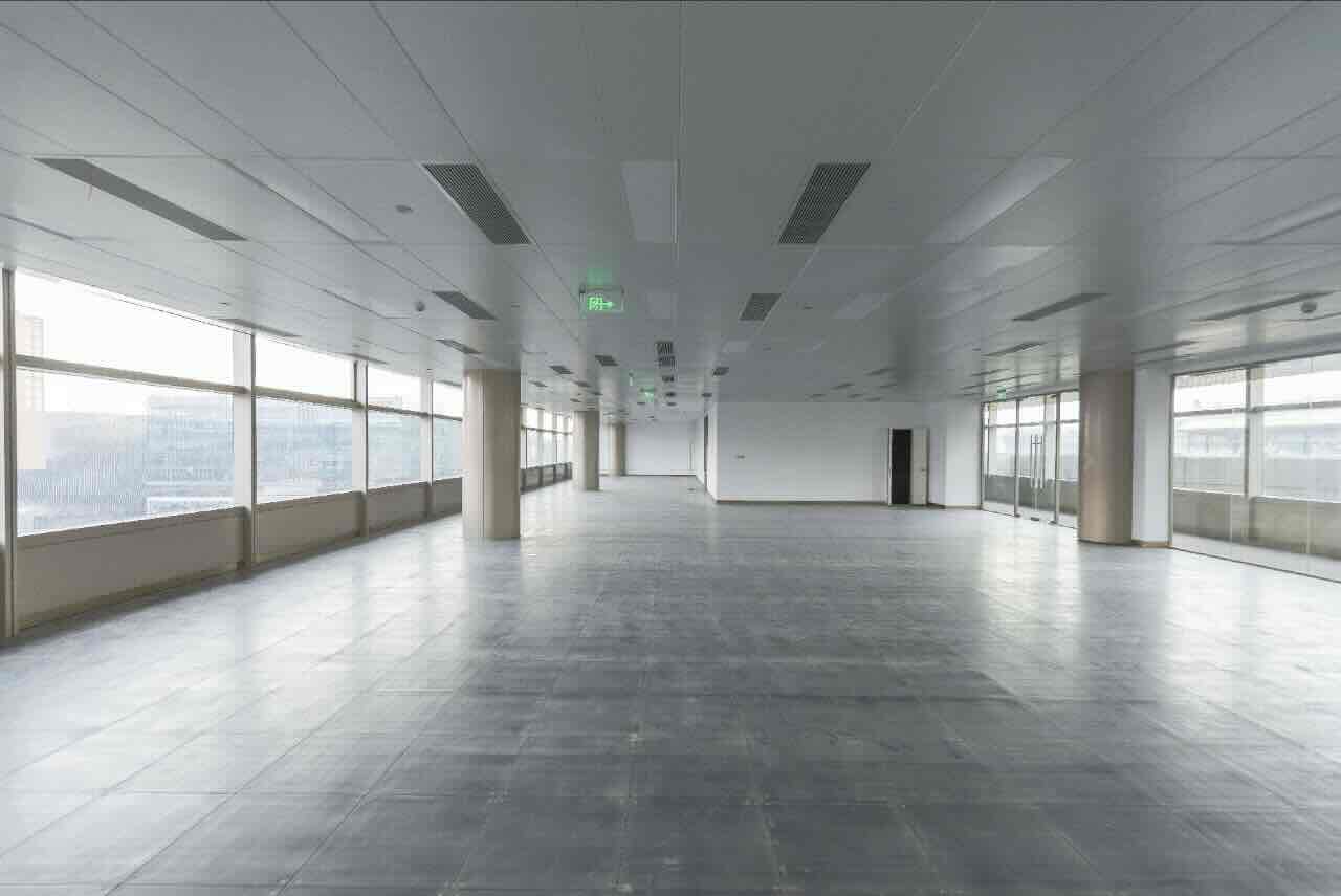 闵行 虹桥万通中心 384平米 精装修