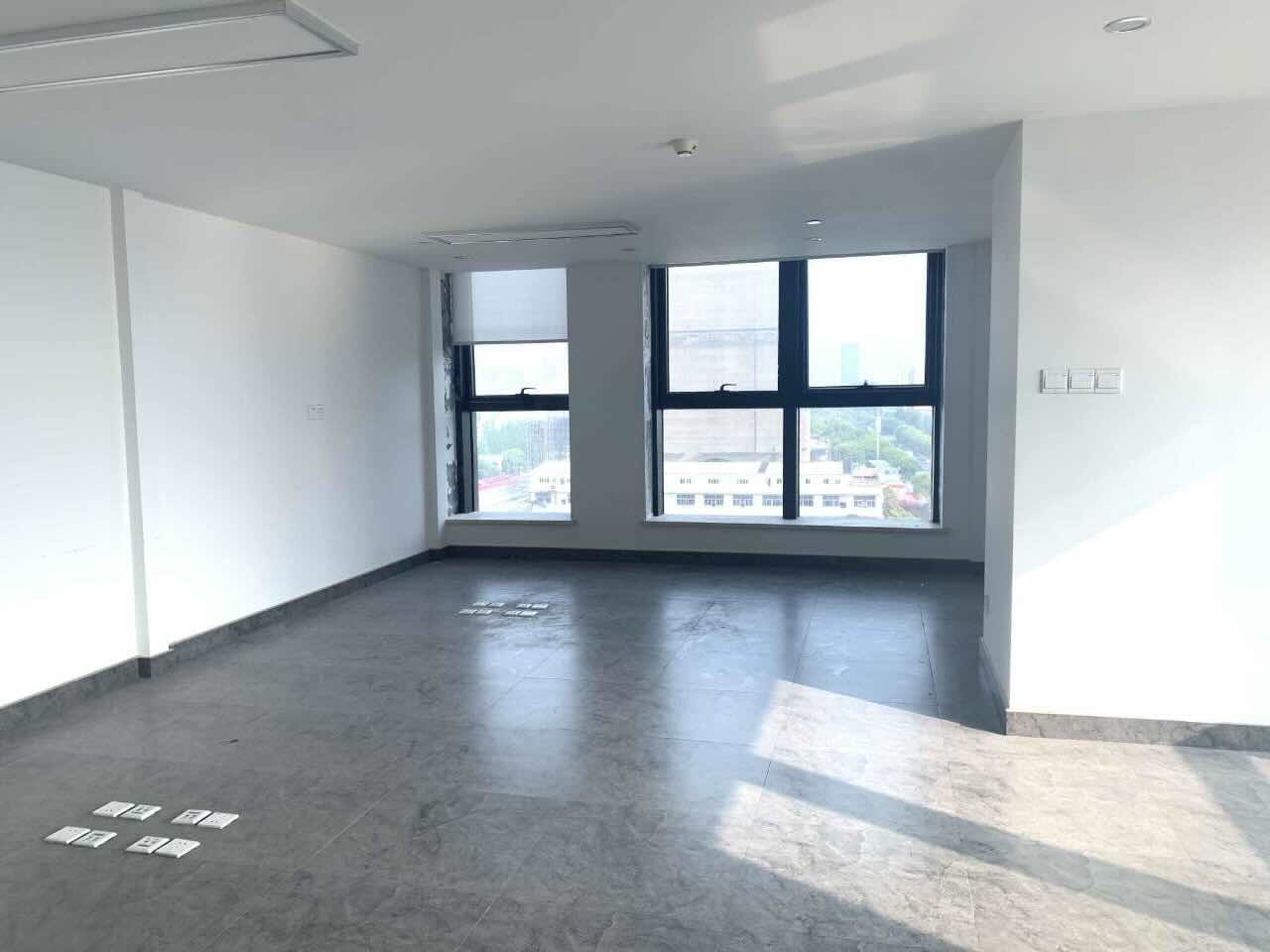 强劲大厦闵行 强劲大厦 104平米 中等装修