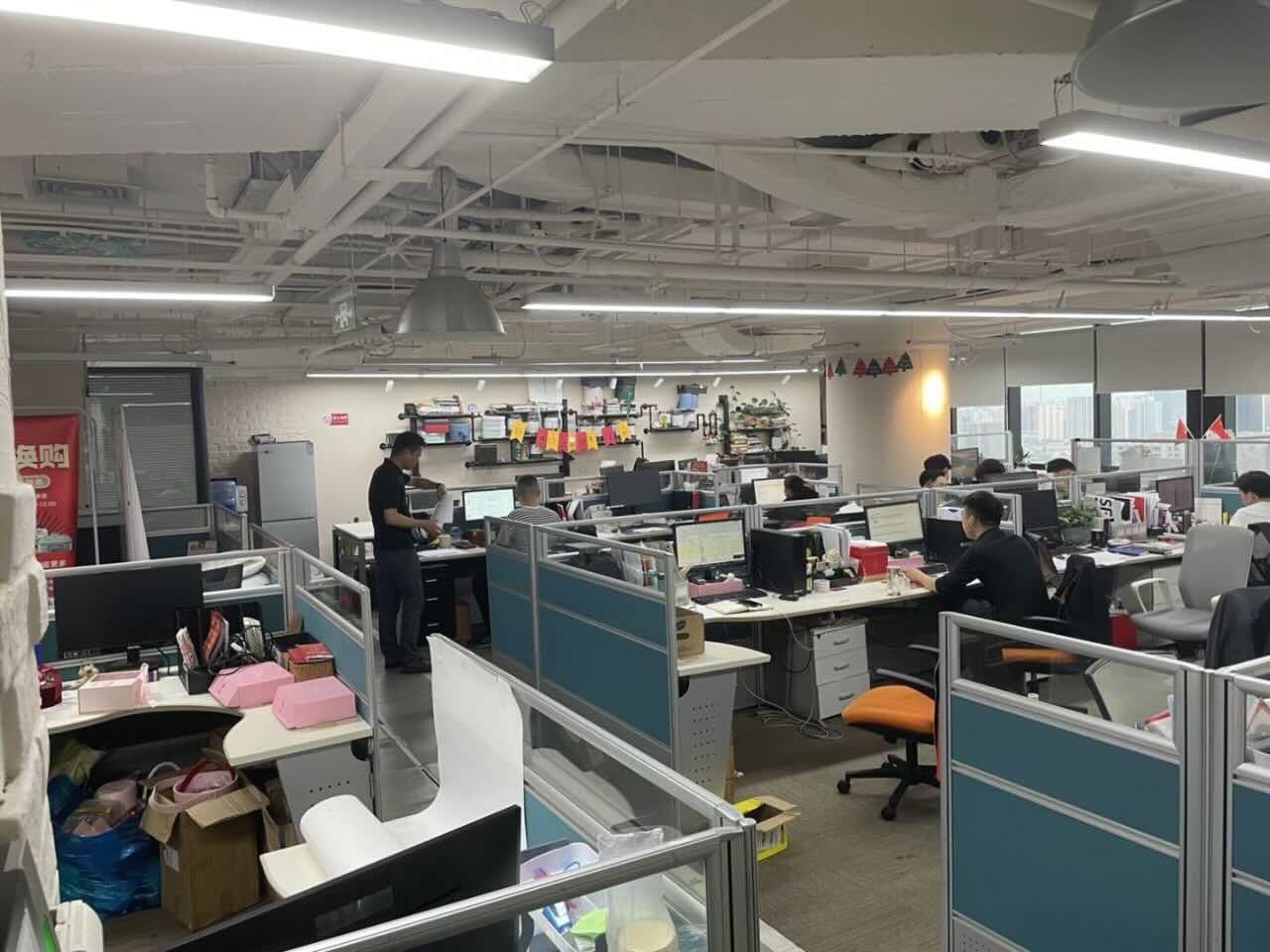 文新报业大厦372平米办公室出租_5.00元/m²/天