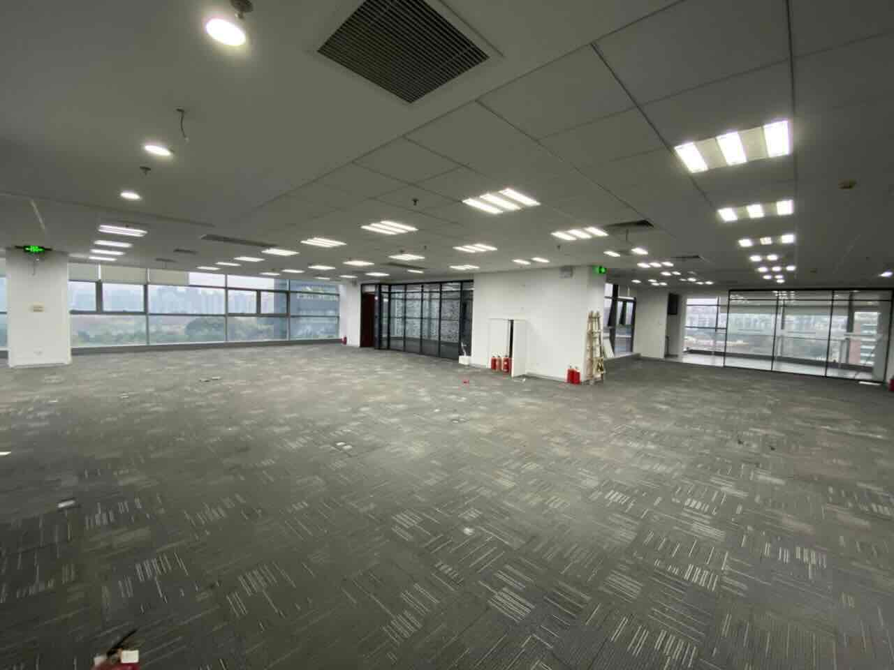 一天下大厦新静安（闸北） 一天下大厦 118平米 中等装修