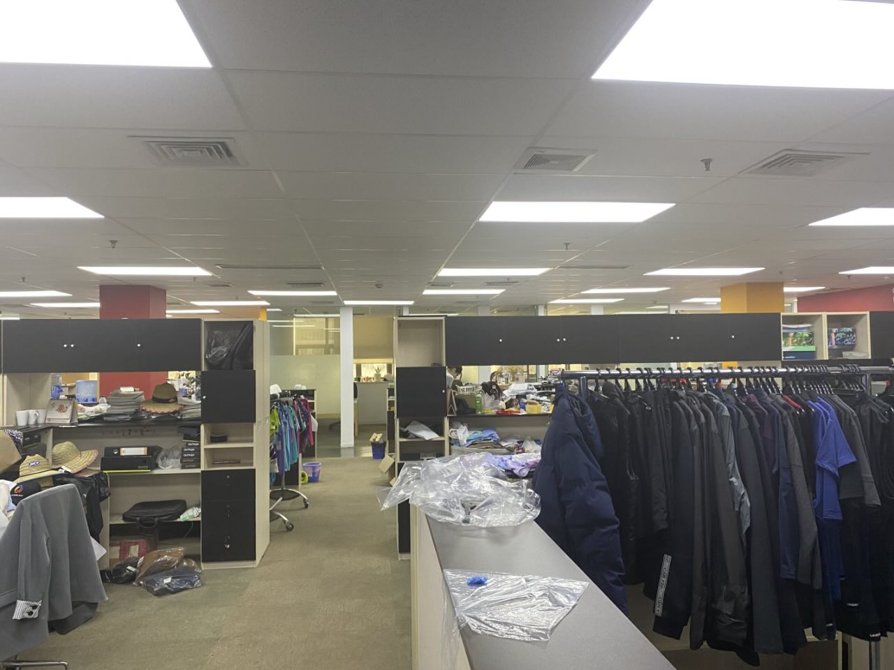 海益商务大厦89平米办公室出租_4.21元/m²/天