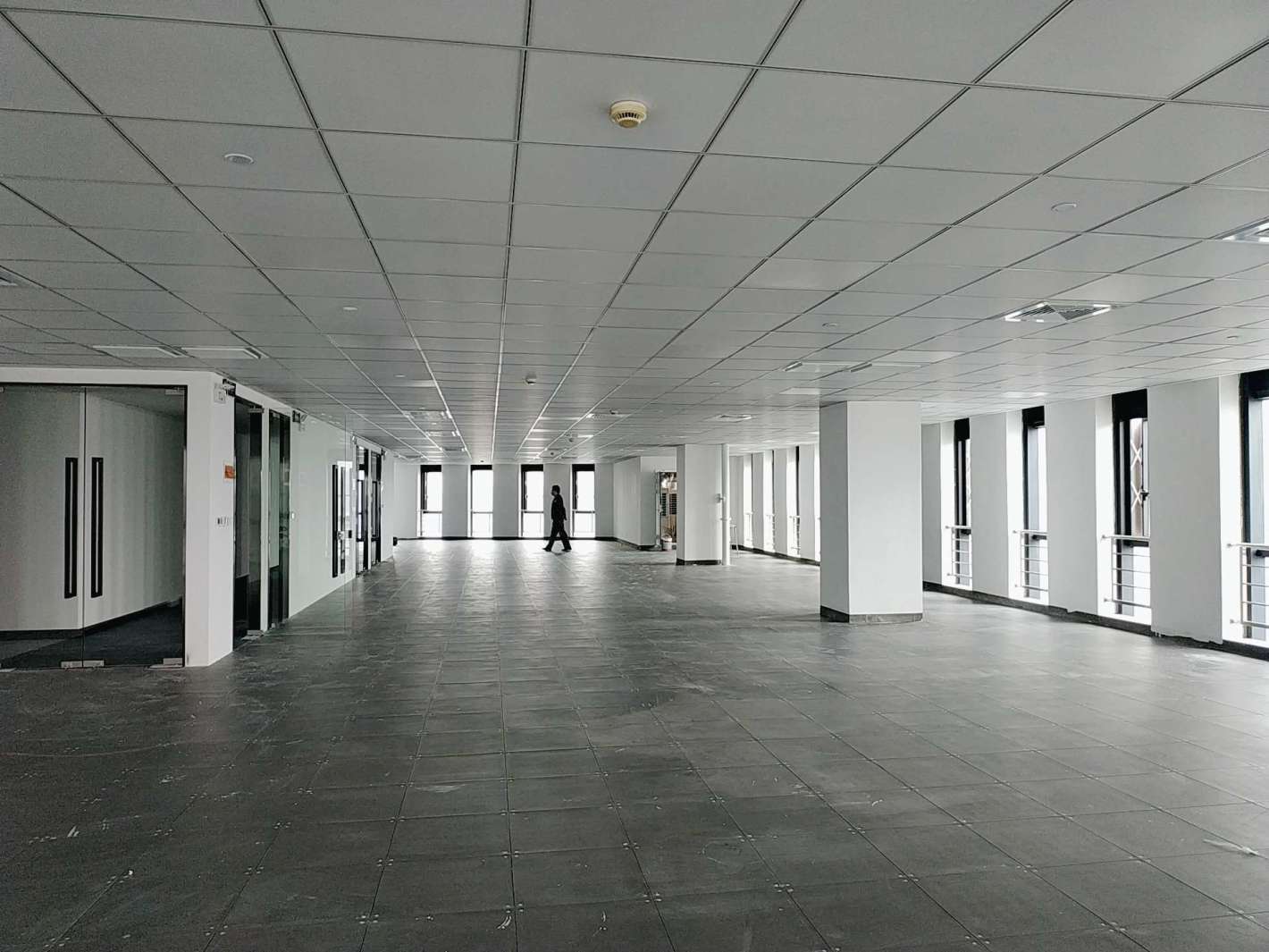 华大科技楼普陀 华大科技楼 653平米 中等装修