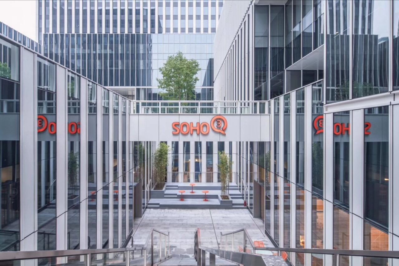 SOHO天山广场5996平米办公室出租_3.00元/m²/天