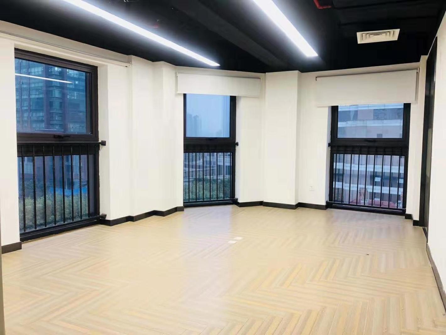 中华保险华盛大厦550平米办公室出租_3.80元/m²/天