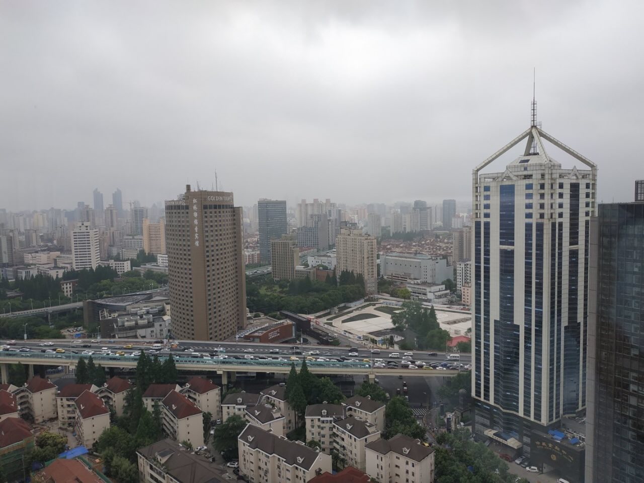 尚嘉中心长宁 尚嘉中心 240平米 中等装修