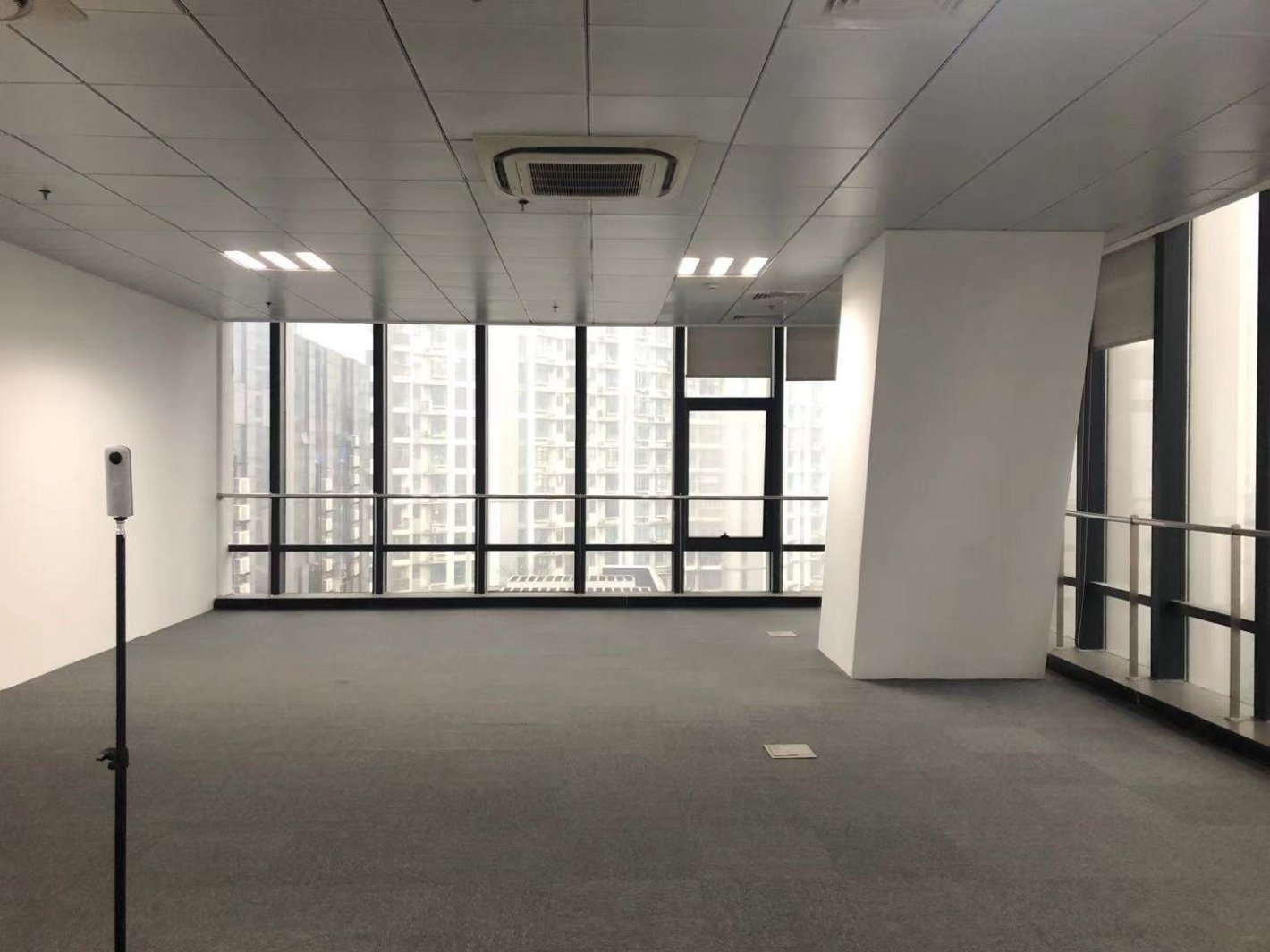 汇融大厦118平米办公室出租_3.56元/m²/天