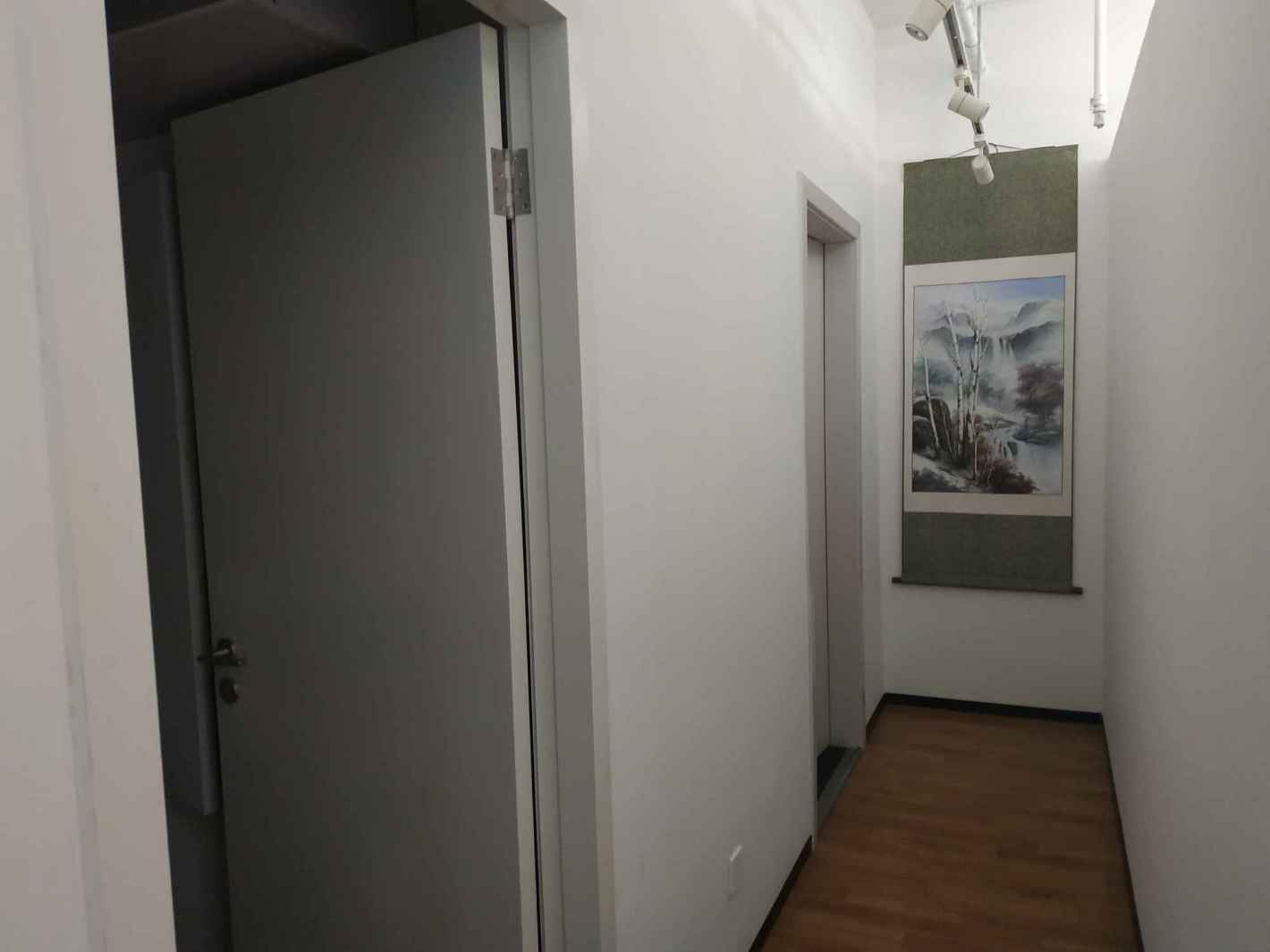 中关村科技大厦普陀 中关村科技大厦 375平米 简装修
