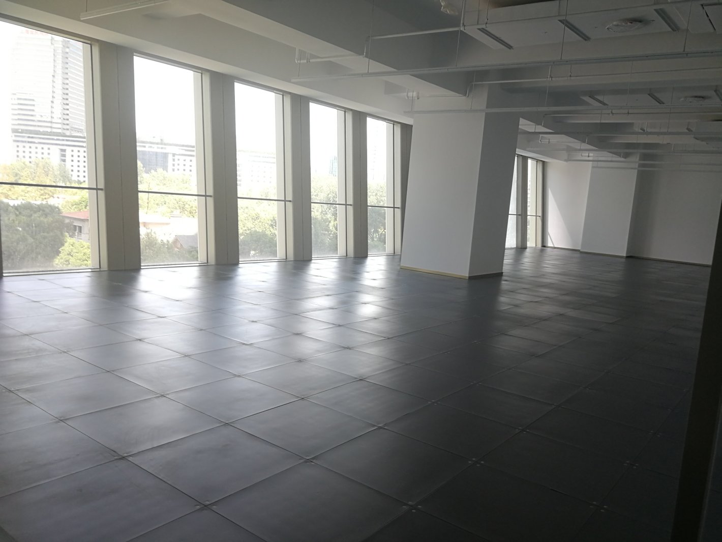 古北SOHO长宁 古北SOHO 665平米 毛坯