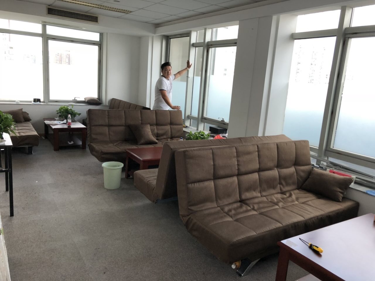 友谊时代大厦118平米办公室出租_3.00元/m²/天