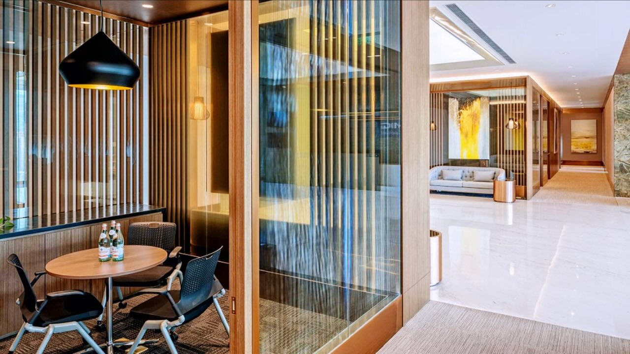 金外滩国际广场黄浦 金外滩国际广场 385平米 简装修