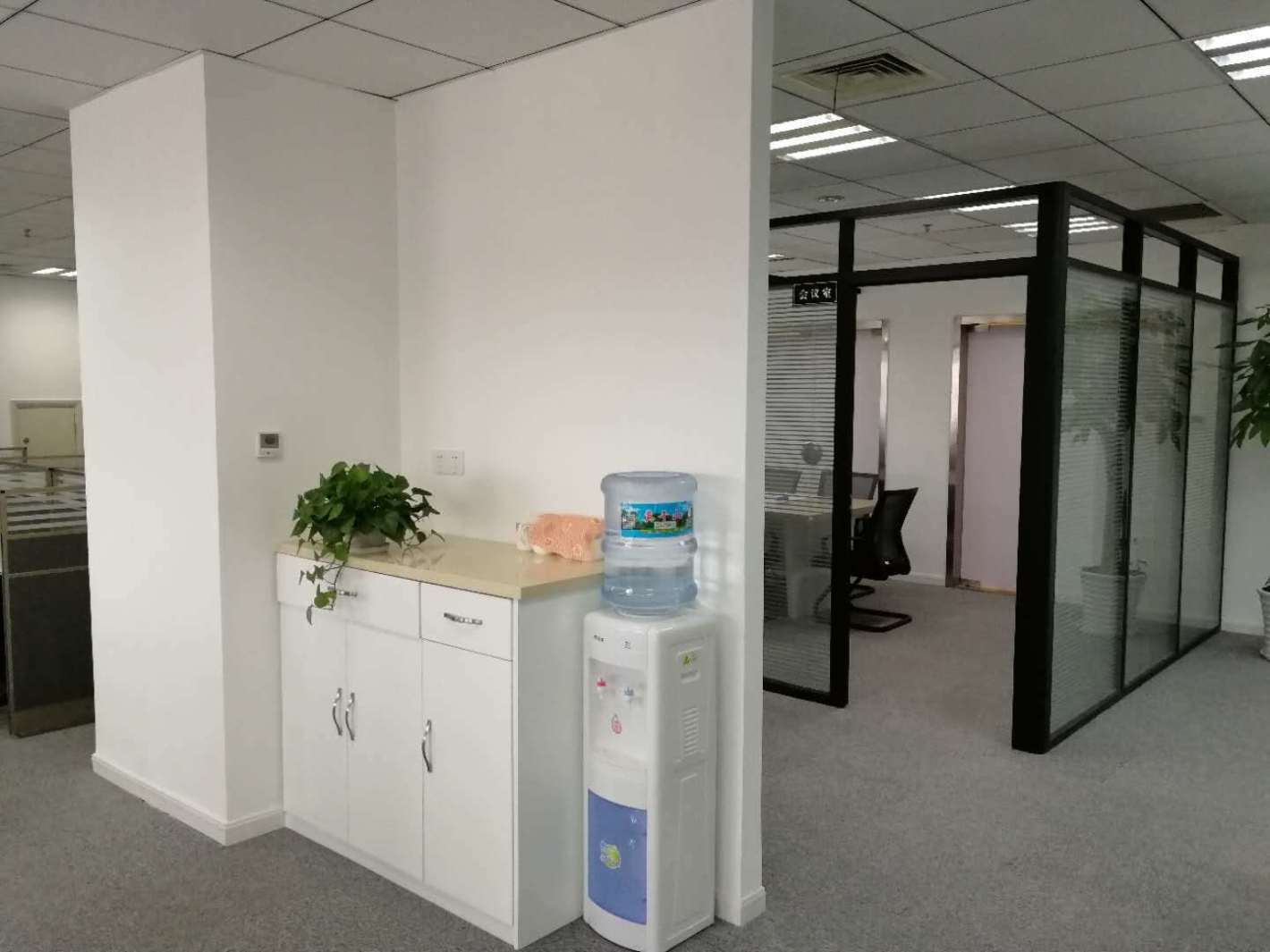 华闻国际大厦长宁 华闻国际大厦 320平米 精装修