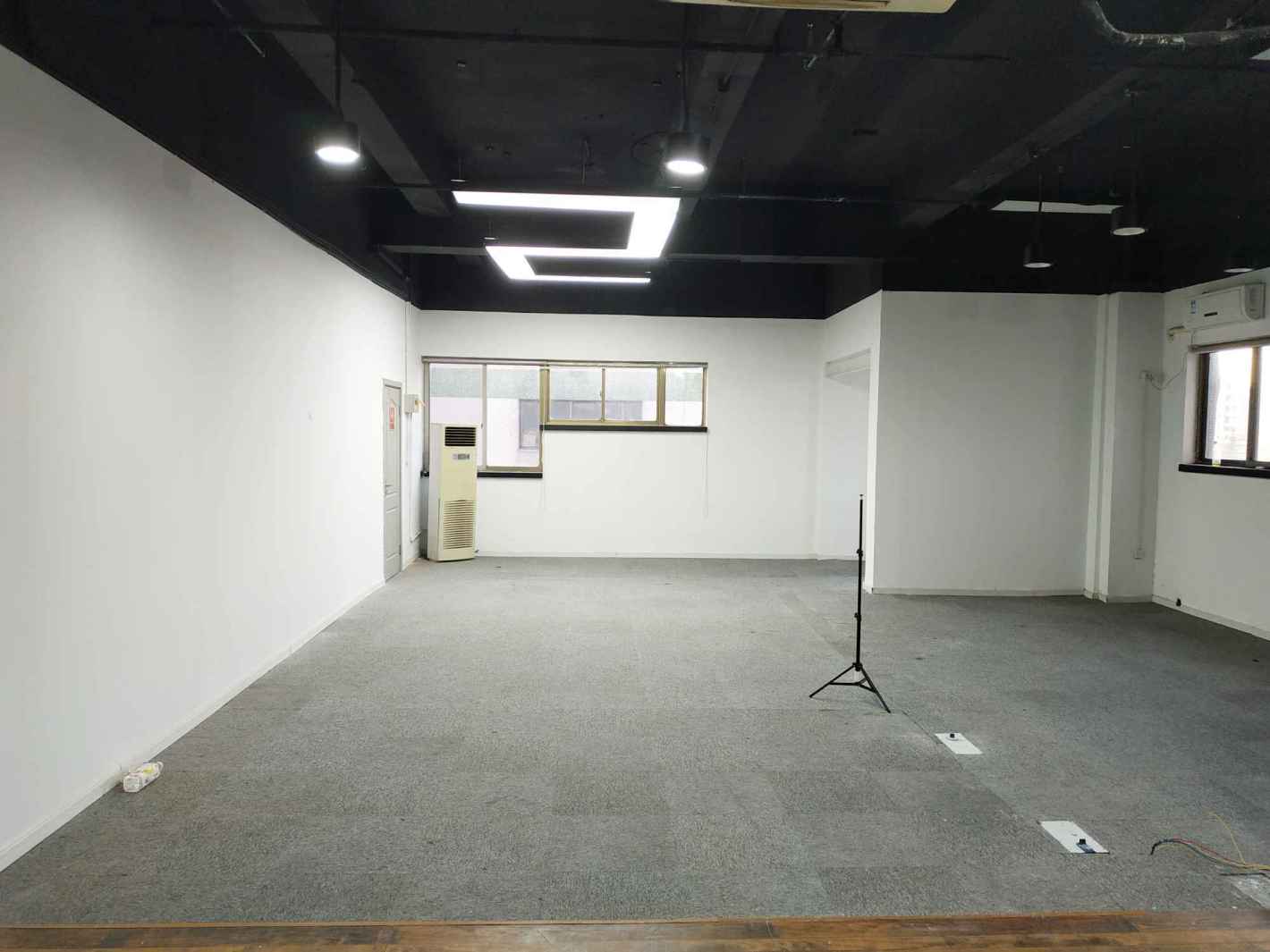桂箐园151平米办公室出租_2.50元/m²/天