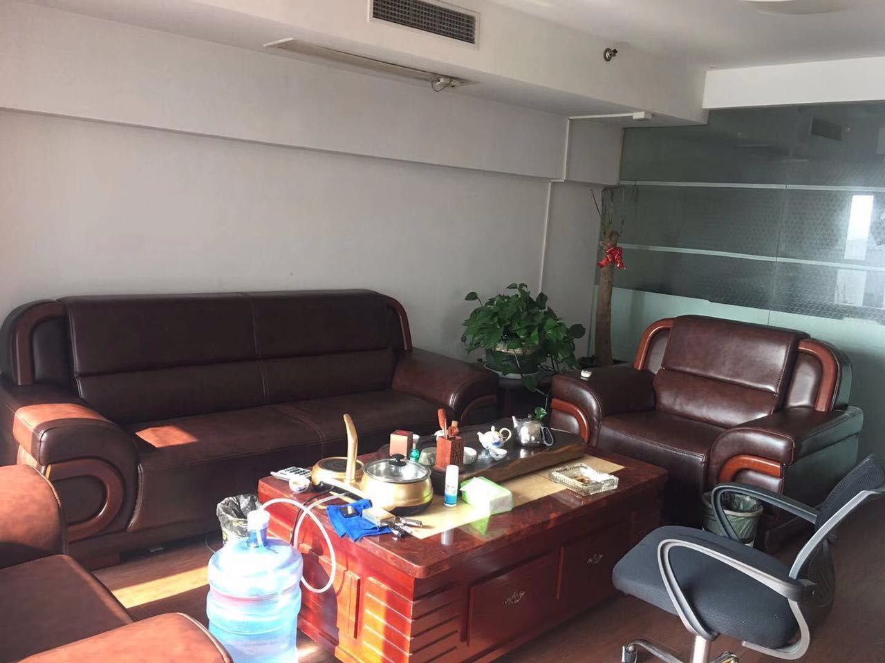 祥腾财富广场新静安（闸北） 祥腾财富广场 240平米 精装修