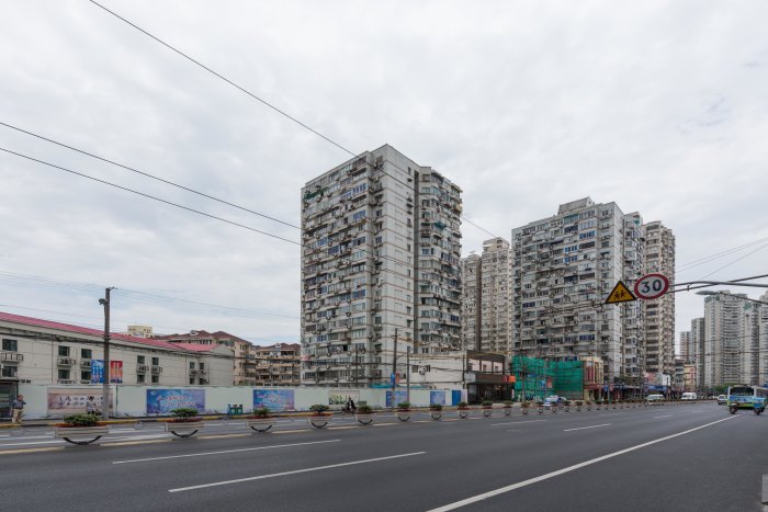长宁路476弄