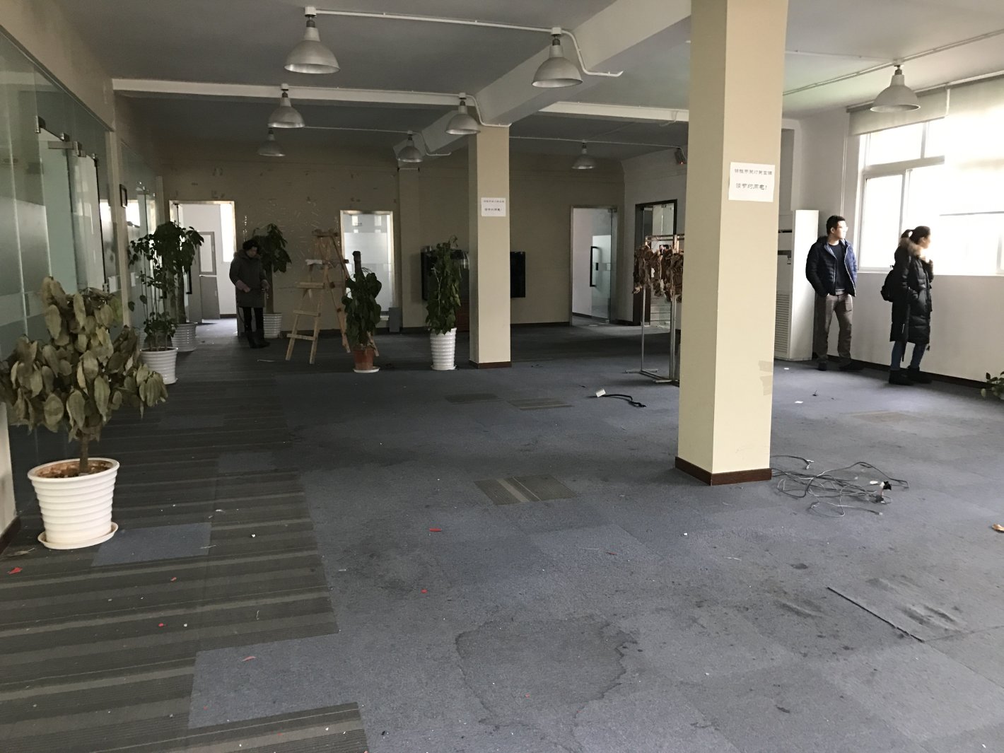 中华路989号黄浦 中华路989号 300平米 中等装修