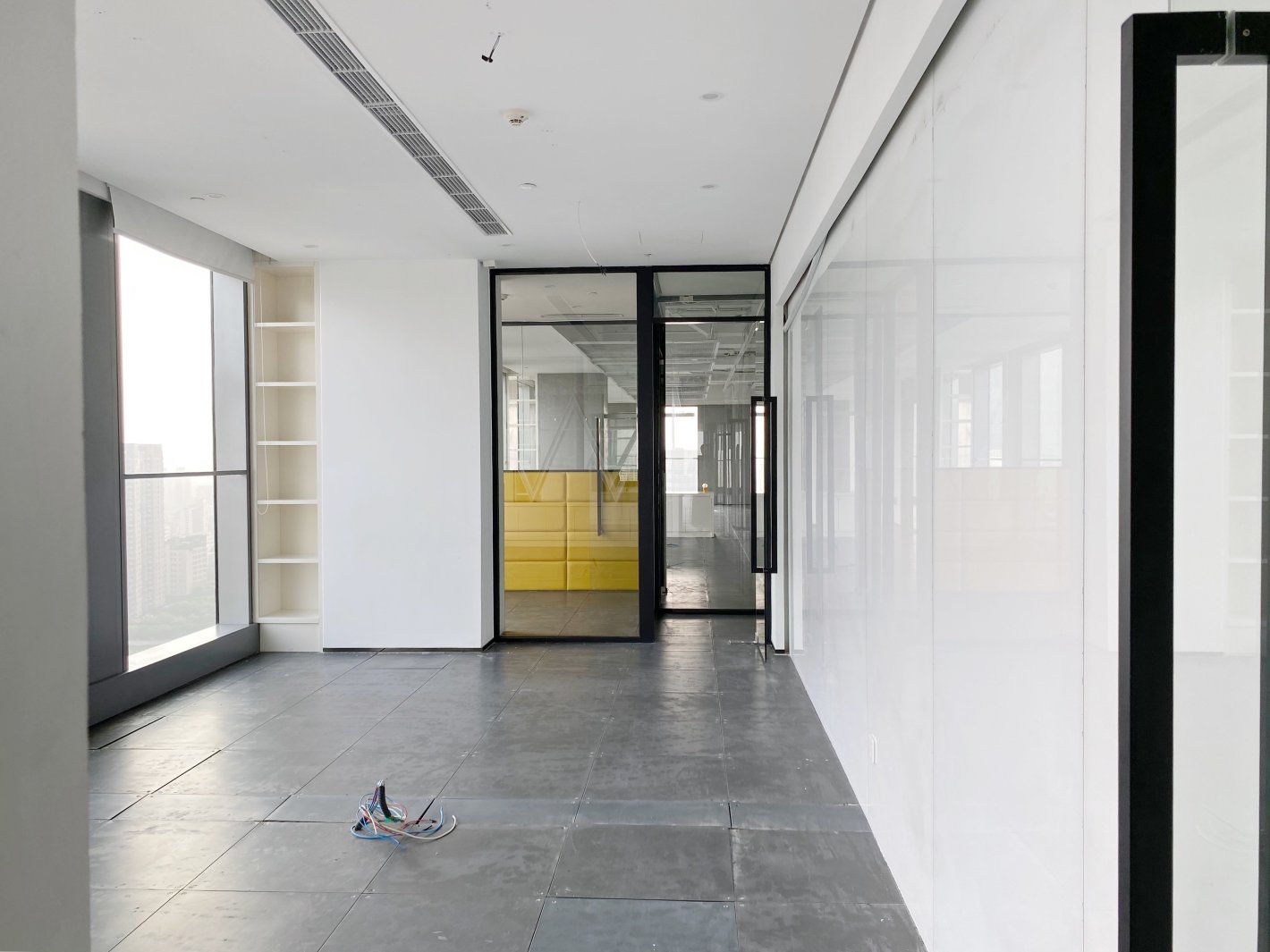 SOHO天山广场长宁 SOHO天山广场 416平米 中等装修