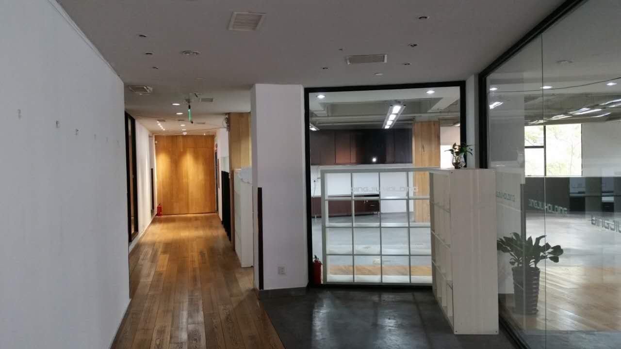 虹桥路640号徐汇 虹桥路640号 823平米 简装修